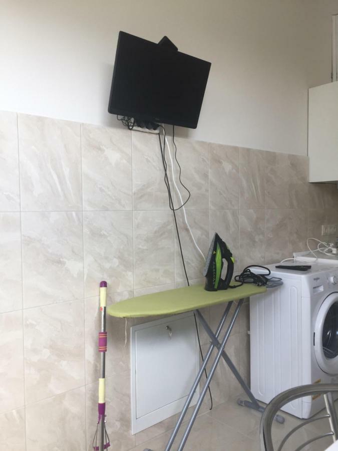 City Apartment Ternopil Buitenkant foto