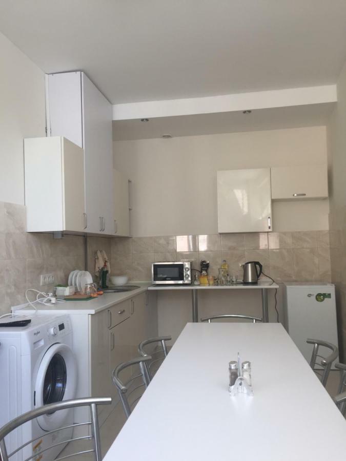 City Apartment Ternopil Buitenkant foto